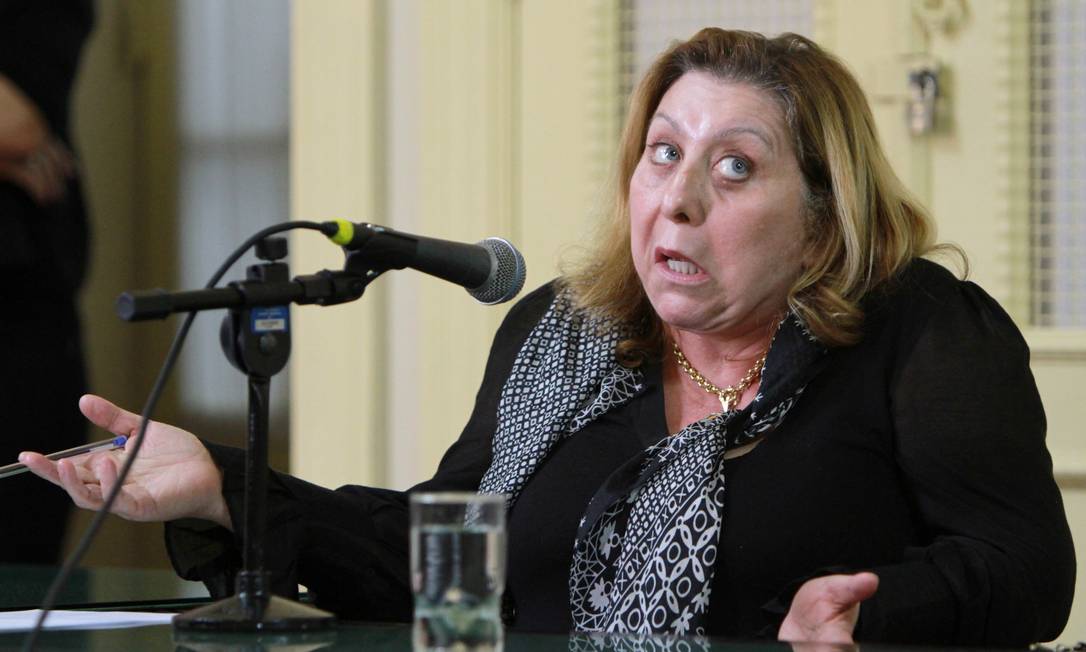 Ex-prefeita de Magé, Núbia Cozzolino é condenada a mais de 80 anos de prisão por falsificação de documentos